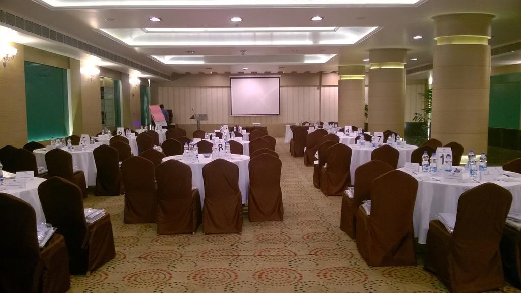 Fortune Jp Palace, Mysore - Member Itc Hotels' Group Luaran gambar A meeting room at a hotel