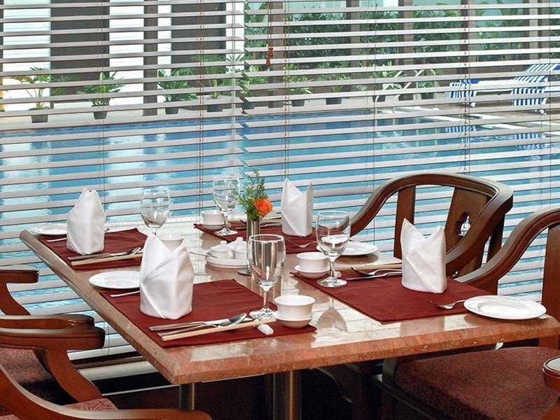 Fortune Jp Palace, Mysore - Member Itc Hotels' Group Luaran gambar The Poolside Restaurant